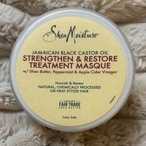 SheaMoisture Strengthen & Restore Treatment Masque